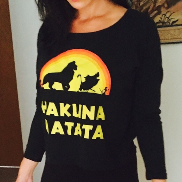 Disney Tops - HAKUNA MATATA TOP