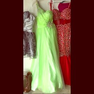 Beautiful Green prom dress!