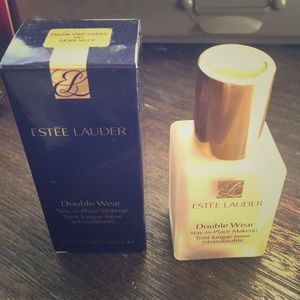 Estée Lauder double wear