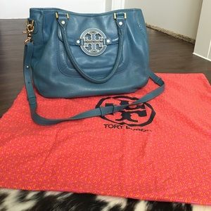 Tory Burch Blue Amanda Hobo💫