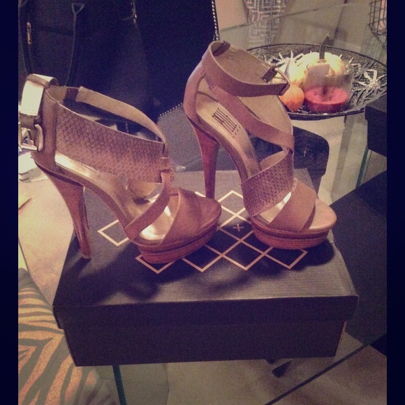 🆕⚡️SALE⚡️ Brand New Pelle Moda Heels Reduced!!!⚡️