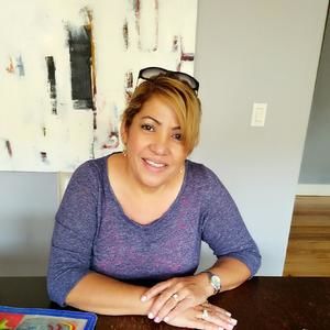 Meet your Posher, Xiomara l