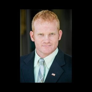 Meet your Posher, Dustin