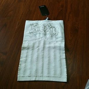 Strapless stretch top