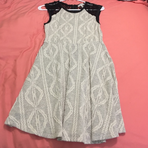 Dress - Picture 1 of 1