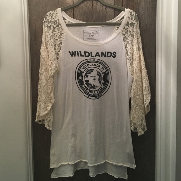 Lace sleeved Free People top