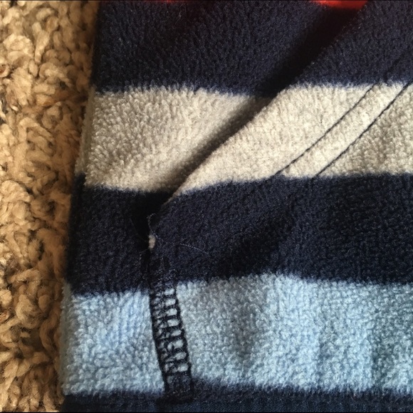 Gymboree Hooded Fleece Pullover - Picture 4 of 4