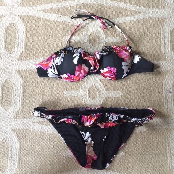 Victoria's Secret floral print ruffle bikini