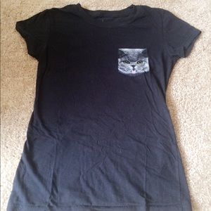 Cat pocket shirt