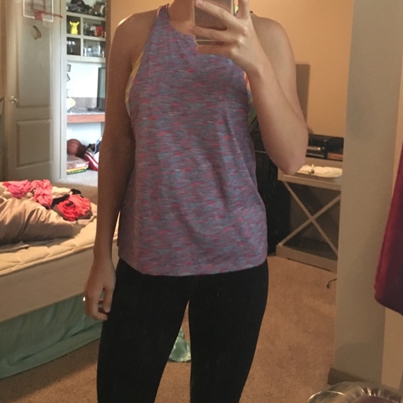 Workout shirt - Picture 1 of 4