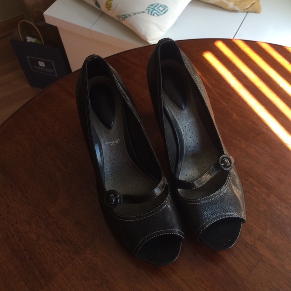 Clark Iota Heels