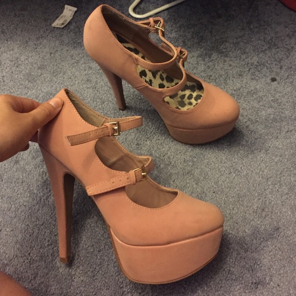 Nude pink high heals.