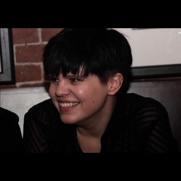 Meet your Posher, Greta - Picture 2 of 2