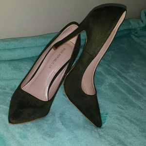 SHOE REPUBLIC LA Suede Pointy Toe Stiletto