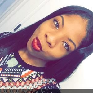 Meet your Posher, Delia