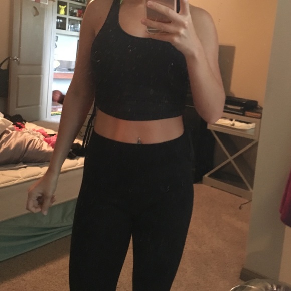 Workout crop top - Picture 1 of 4