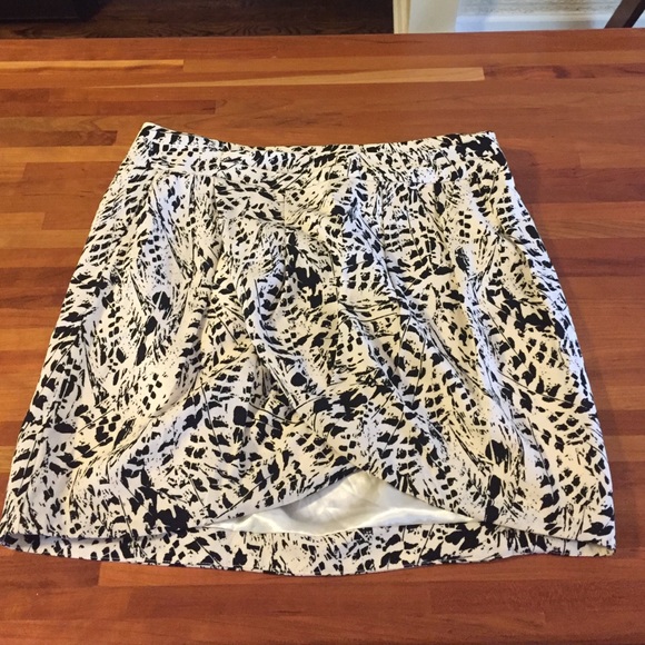 Forever 21 skirt