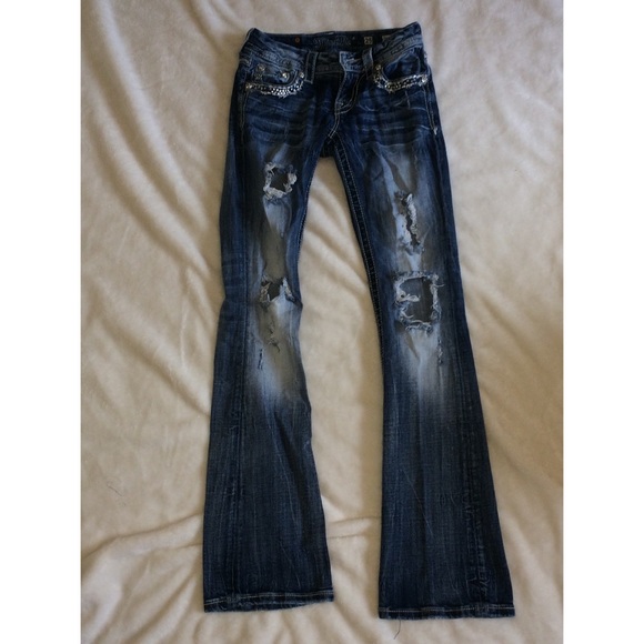 Miss Me brand, distressed boot cut jeans! Size 25