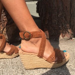 Minnetonka strappy wedge sandals