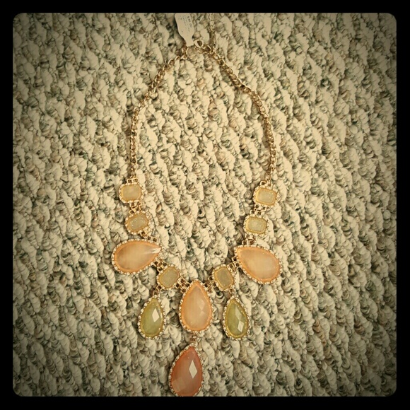 Francesca's Teardrop Glitter Necklace
