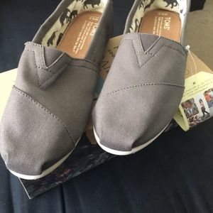 New Ash color TOMS!