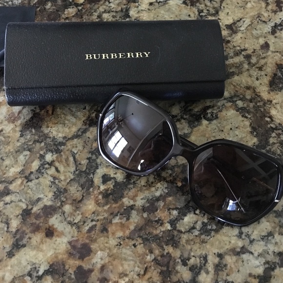Burberry Sunglasses. Like New, only worn twice.