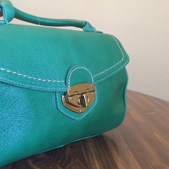 Ferni tote