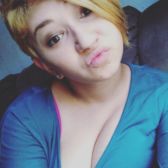 Meet your Posher, Elizabeth - Picture 1 of 1