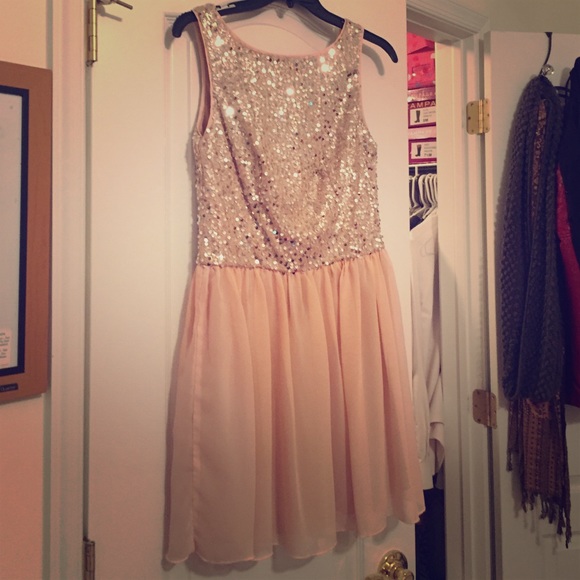 Speechless pink sequin dress - Picture 1 of 3