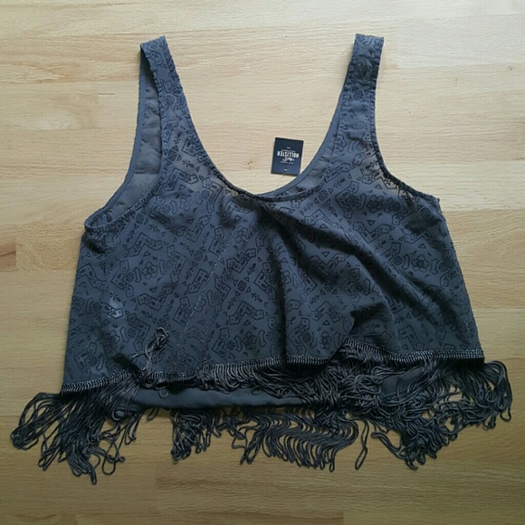 SALE Hollister Crop Top - Picture 3 of 3