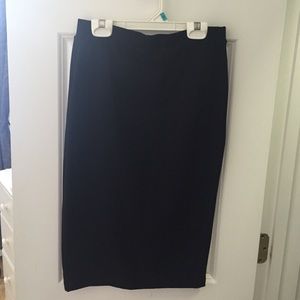 MIDI length body con skirt