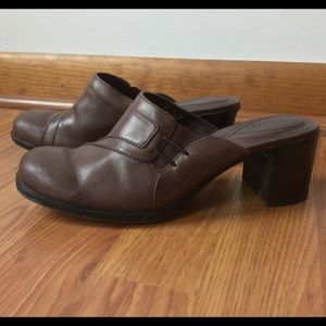 CLARK Mules Size 6M