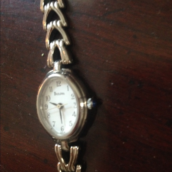 Bulova watch - Picture 2 of 2