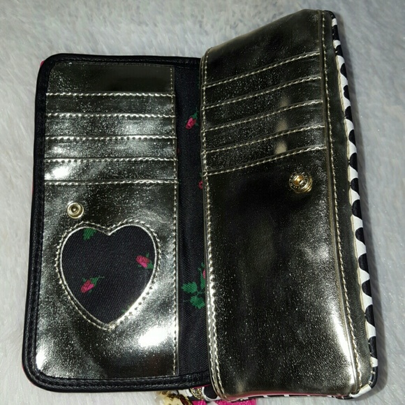 *SOLD*New Betsey Johnson wristlet wallet - Picture 4 of 4