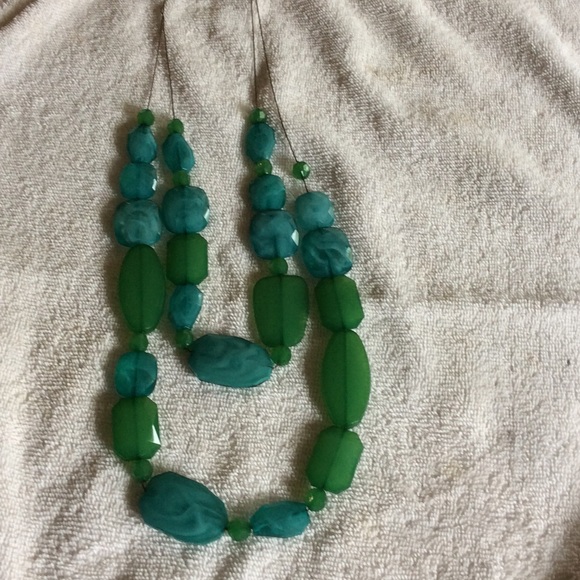 Sale- NWOT beaded necklace and earrings