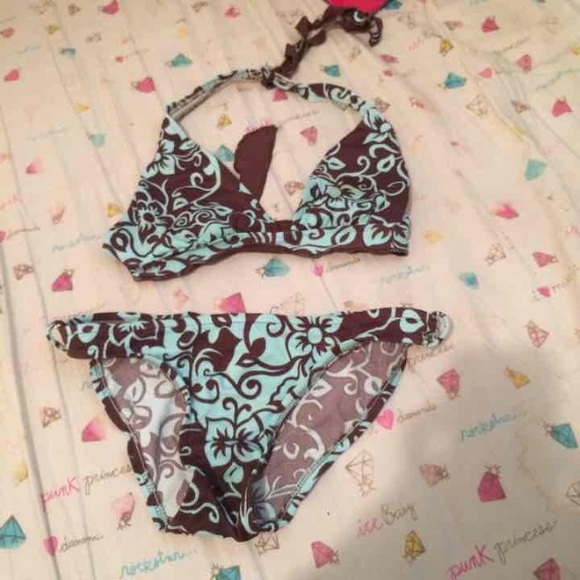 Bathing suit
