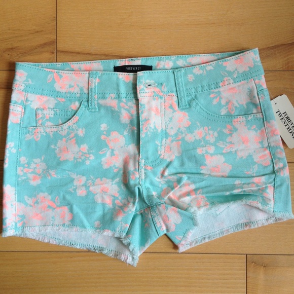 Forever 21 Other - Forever 21 mint denim shorts w/ coral floral print