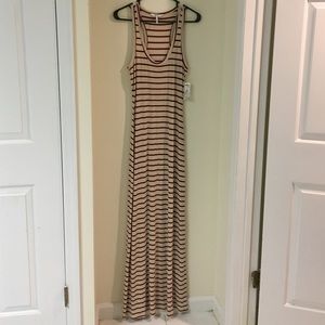 Kirra Dresses - NWT Cream and Maroon Striped Maxi Dress Kirra Dresses - NWT Cream and Maroon Striped Maxi Dress