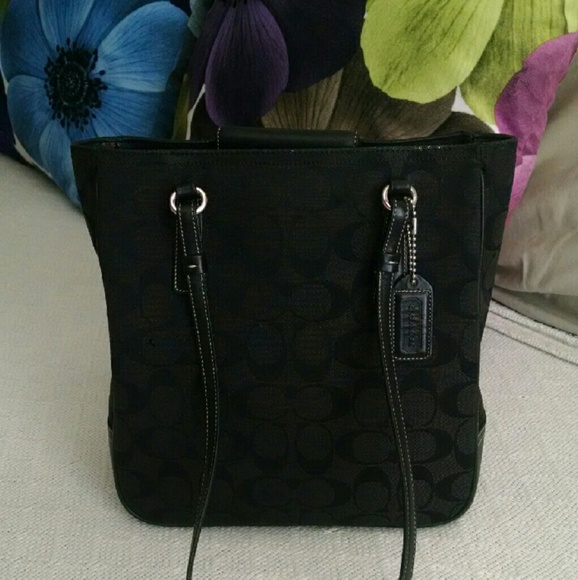 Handbags - Coach handbag