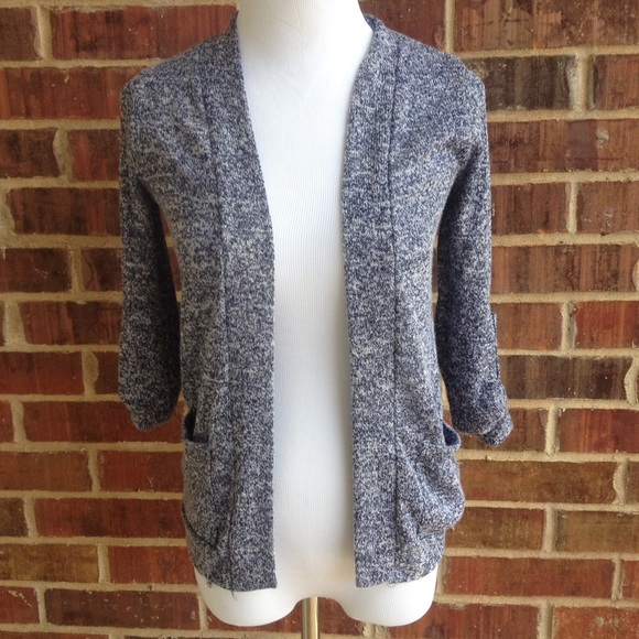 White and blue marbled cardigan