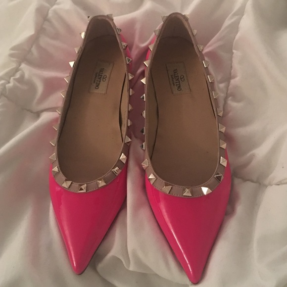 Valentino Shoes - Rock stud Hot Pink Flats💗