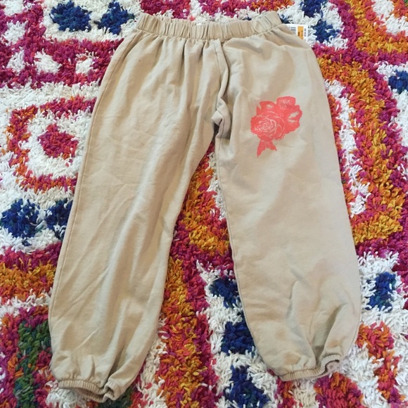 brokedown Pants - New Brokedown Capri sweat pants small