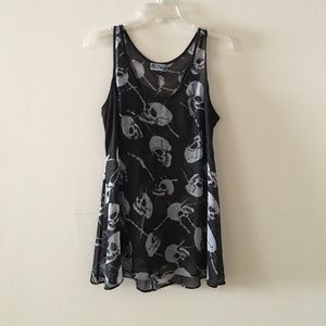 Sheer black skull tank.