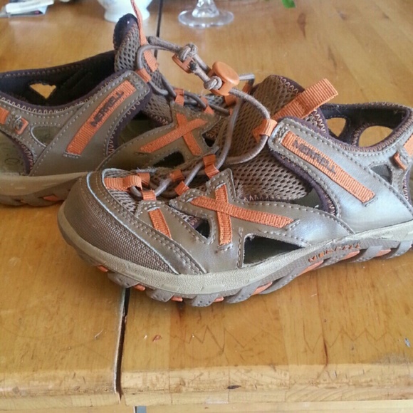 Kids Merrell excellent condition