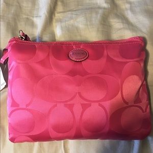 Coach weekender small w/ makeup bag