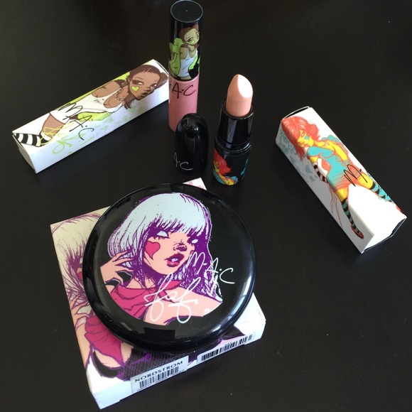 MAC Cosmetics Fafi 🚫will not sell separately