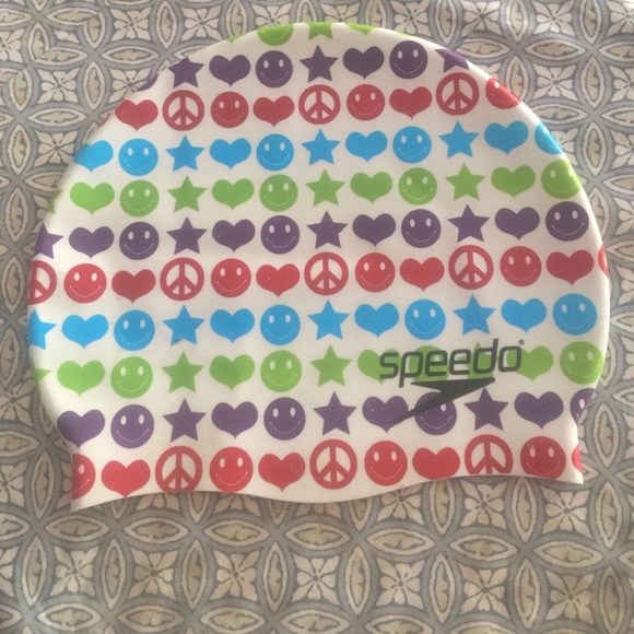 Speedo Other - Girls silicone swim cap by Speedo