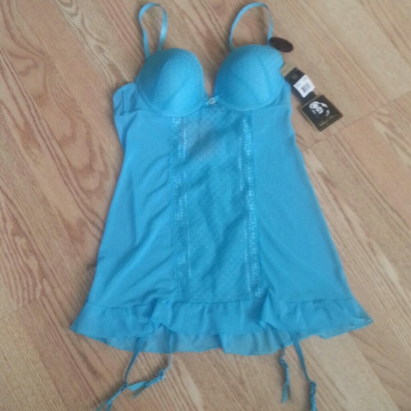 Marlin Monroe intimates - Picture 1 of 4