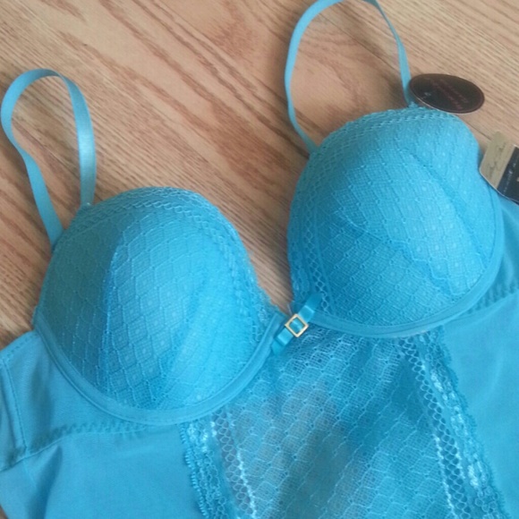 Marlin Monroe intimates - Picture 2 of 4