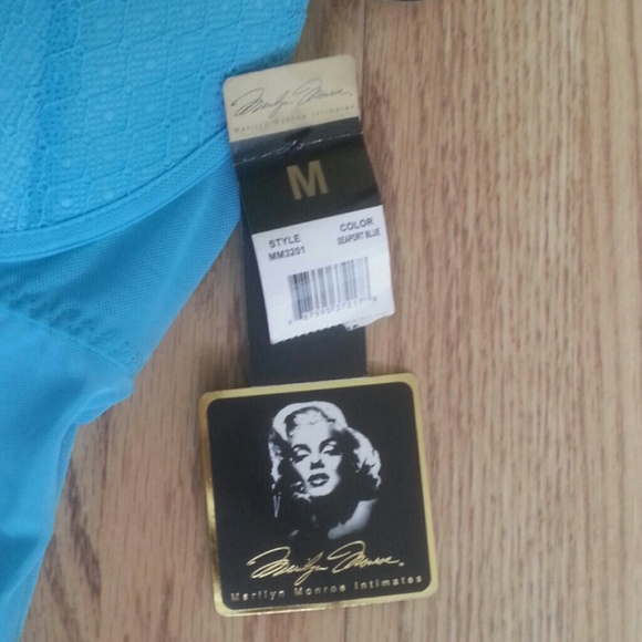 Marlin Monroe intimates - Picture 3 of 4